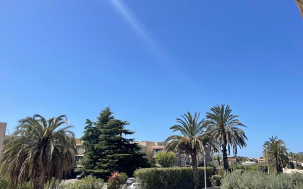 Appartement à vendre    4 pièces • 74 m2 Saint-Cyr-sur-Mer