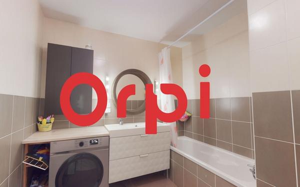 Appartement à vendre    4 pièces • 77 m2 Meyzieu