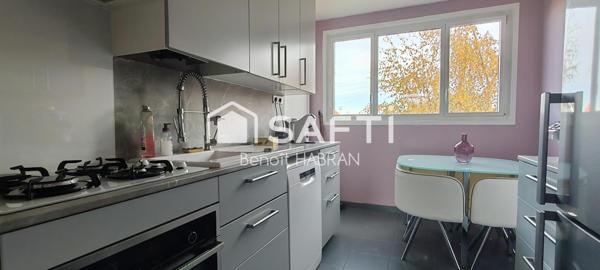 Appartement 82m2, 5 pièces, 3 chambres, balcon