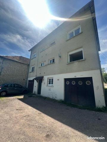 Immeuble de rapport avec garages et parking