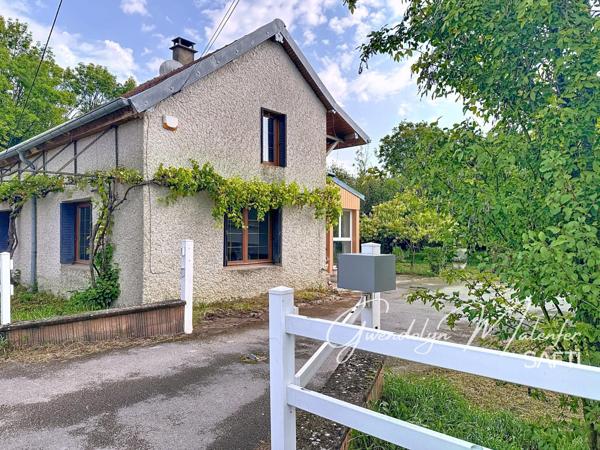 MAISON AU CALME SUR SON GRAND TERRAIN