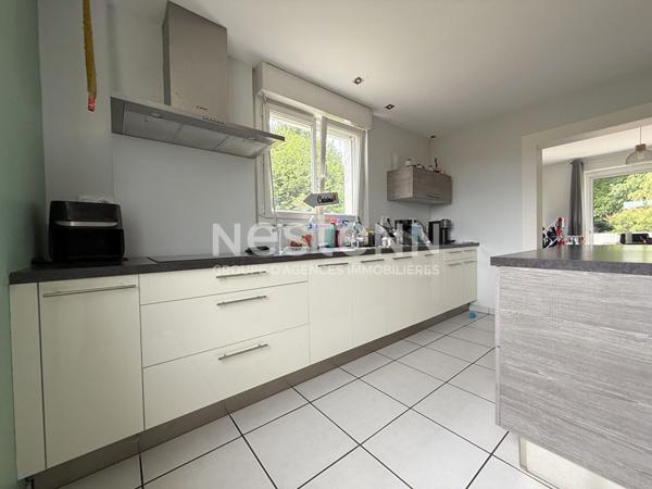 Jolie propriété à vendre à MOREAC 4 chambres, un super jardin de 2430 m²