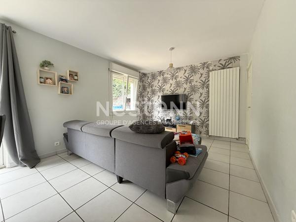 Jolie propriété à vendre à MOREAC 4 chambres, un super jardin de 2430 m²