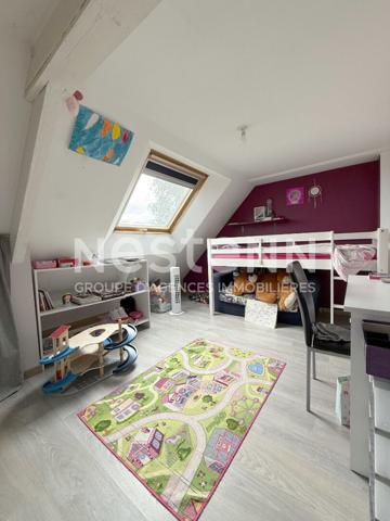 Jolie propriété à vendre à MOREAC 4 chambres, un super jardin de 2430 m²