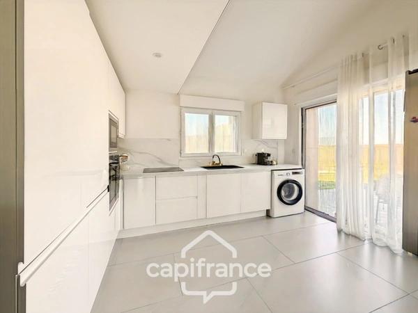 Maison plain-pied de 65,4m² à vendre à BEAUSEMBLANT (26)