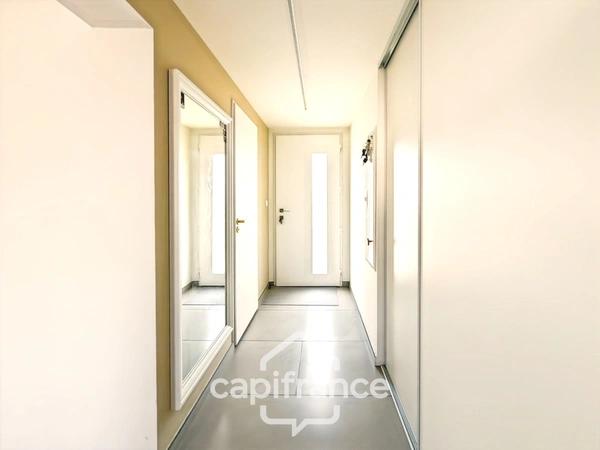 Maison plain-pied de 65,4m² à vendre à BEAUSEMBLANT (26)