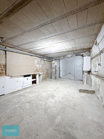 Appartement une chambre sur Saint-Maximin avec garage de 22 m² à deux pas des commerces.