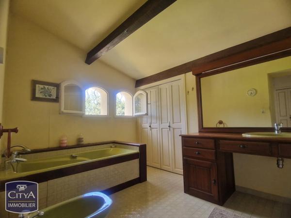 Maison à vendre 6 pièces 160m² Sorgues (84700)