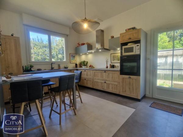 Maison à vendre 6 pièces 160m² Sorgues (84700)