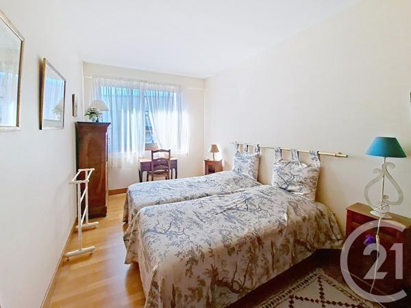 Appartement F4 à vendre  4 pièces - 112 m 2   ANGOULEME  - 16