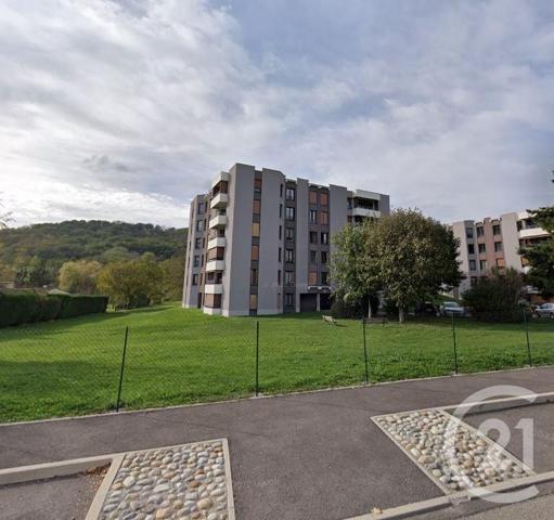 Appartement F5 à vendre  5 pièces - 111 m2 LAGNIEU - 01