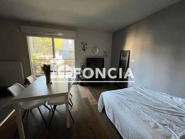 À vendre Studio 32.7 m² - Tours 37000