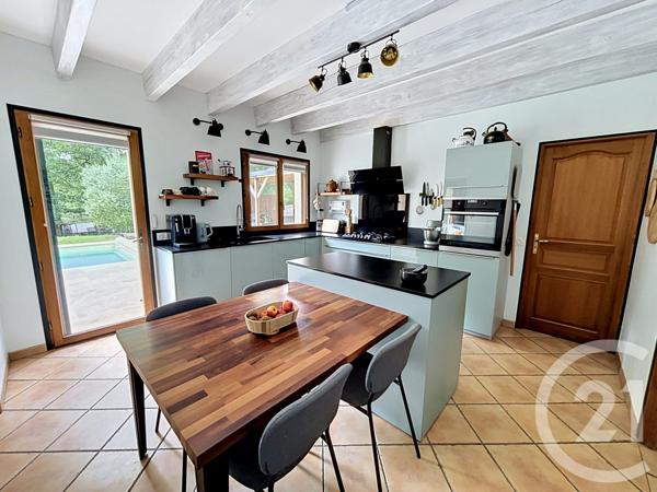 Maison à vendre  6 pièces - 167,70 m 2   MONTPON MENESTEROL  - 24
