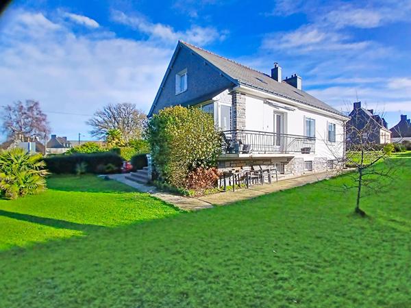 Maison Centre ville Plouray 4 chambres 125 m2