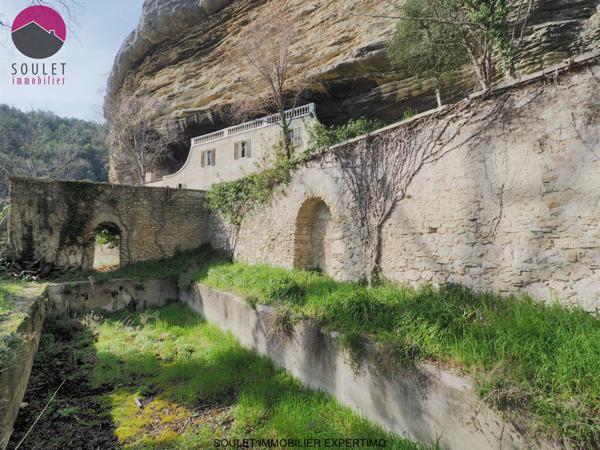 L'Isle-sur-la-Sorgue (84800) Opportunité exceptionnelle à Fontaine de Vaucluse