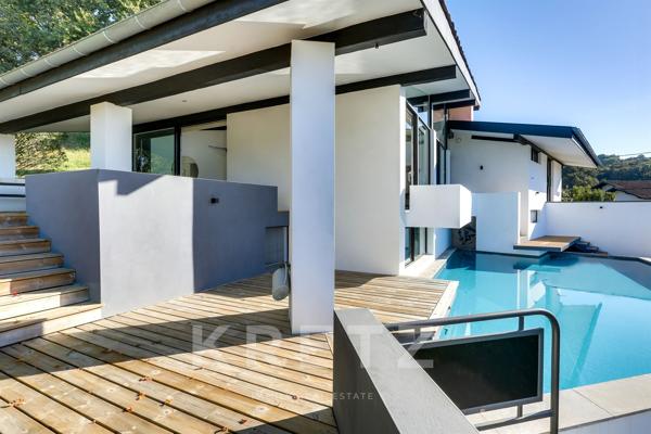 Villefranque - Villa d'architecte signée Salier & Courtois – Vue panoramique sur les Pyrénées