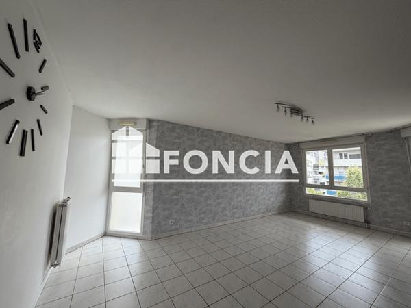Location Appartement 3 pièces 68 m² - 1 ALLEE GASTON LEROUX Echirolles 38130
