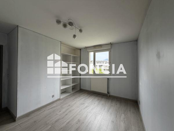 Location Appartement 3 pièces 68 m² - 1 ALLEE GASTON LEROUX Echirolles 38130