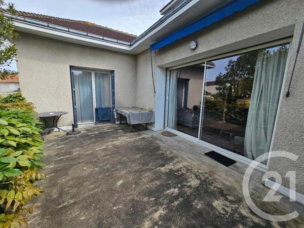 Maison à vendre  5 pièces - 167 m 2   CHATELLERAULT  - 86