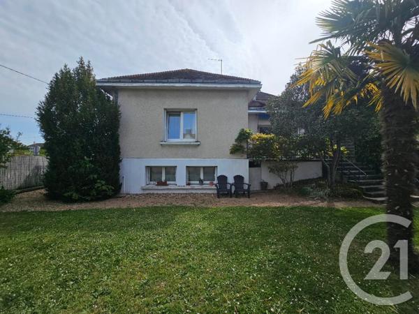 Maison à vendre  5 pièces - 167 m 2   CHATELLERAULT  - 86