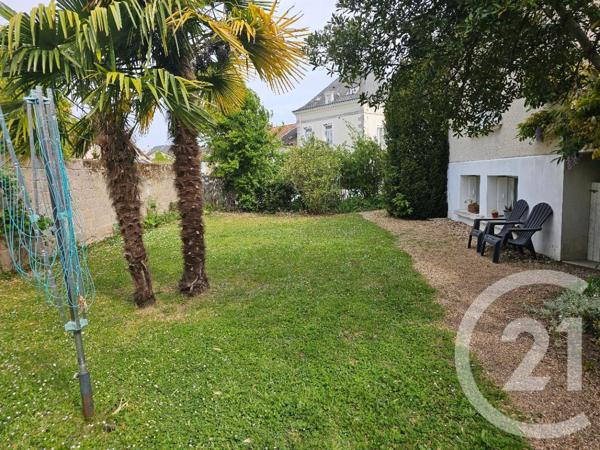 Maison à vendre  5 pièces - 167 m 2   CHATELLERAULT  - 86