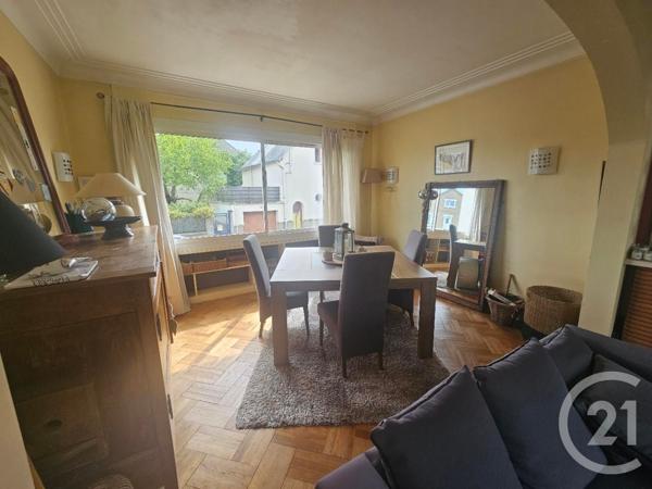 Maison à vendre  5 pièces - 167 m 2   CHATELLERAULT  - 86
