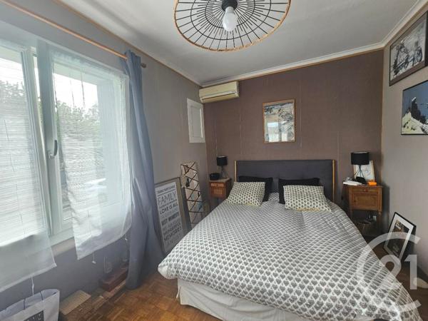 Maison à vendre  5 pièces - 167 m 2   CHATELLERAULT  - 86