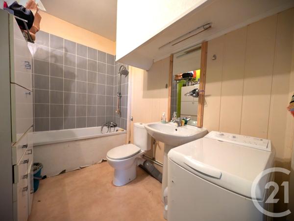 Immeuble à vendre  155 m 2   LIMOGES  - 87