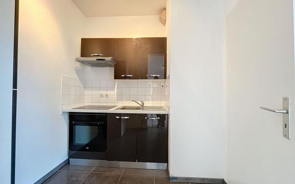 Appartement à louer    1 pièce •  Saint-Louis