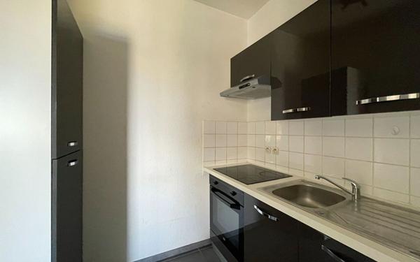 Appartement à louer    1 pièce •  Saint-Louis