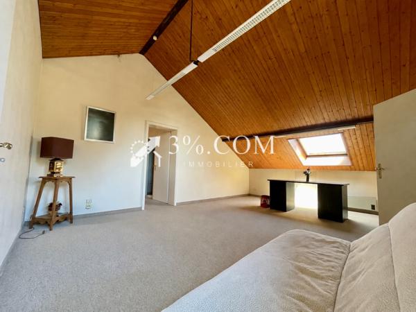 Maison
                                                                                                                                                                                                                                                                                                                        6 pièce(s)                                                                                                                                                                                                          3 chambre(s)                                                                                                                                                                                                          160  m²