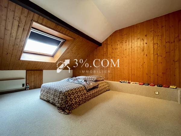Maison
                                                                                                                                                                                                                                                                                                                        6 pièce(s)                                                                                                                                                                                                          3 chambre(s)                                                                                                                                                                                                          160  m²