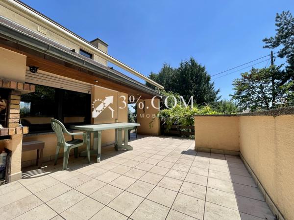 Maison
                                                                                                                                                                                                                                                                                                                        6 pièce(s)                                                                                                                                                                                                          3 chambre(s)                                                                                                                                                                                                          160  m²