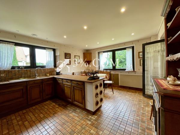 Maison
                                                                                                                                                                                                                                                                                                                        6 pièce(s)                                                                                                                                                                                                          3 chambre(s)                                                                                                                                                                                                          160  m²