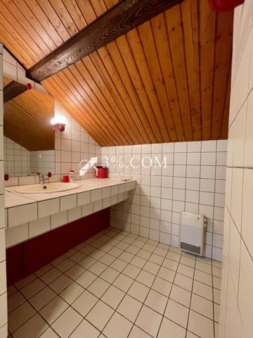 Maison
                                                                                                                                                                                                                                                                                                                        6 pièce(s)                                                                                                                                                                                                          3 chambre(s)                                                                                                                                                                                                          160  m²