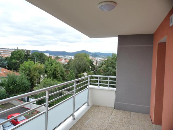 Appartement 3 pièces de 57 m² à Clermont-ferrand