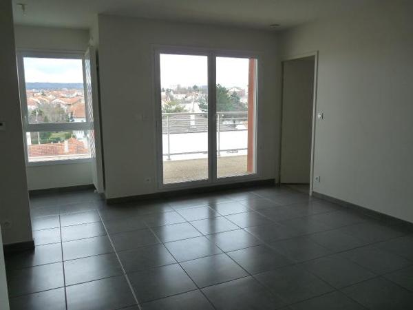 Appartement 3 pièces de 57 m² à Clermont-ferrand