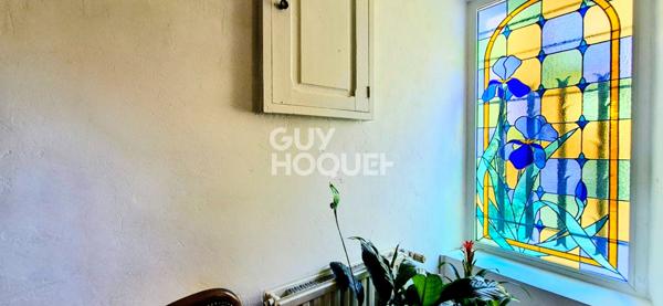 Aix en Provence -Demeure en pierres de 200 m2 env avec vue panoramique sur le pays d'Aix, extérieur et double garage