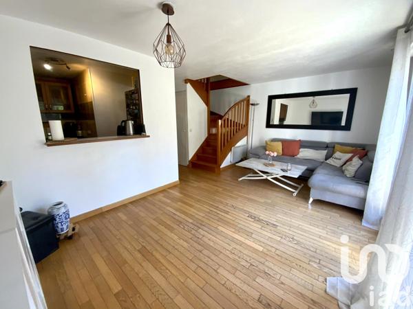 Appartement à vendre 3 pièces 61 m² Émerainville