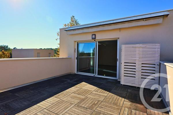 Appartement T4 à vendre  4 pièces - 81,01 m 2   LE ROURET  - 06