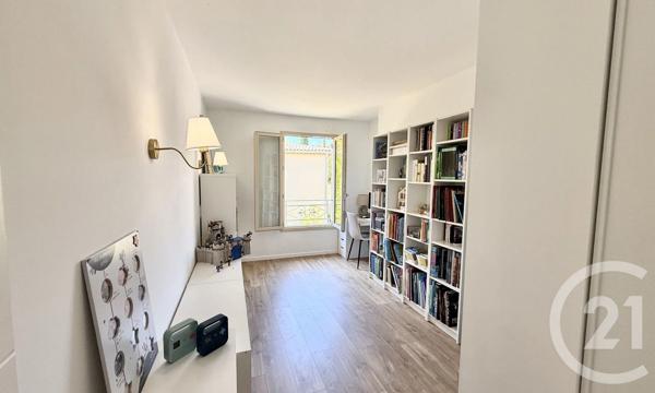 Appartement T4 à vendre  4 pièces - 81,01 m 2   LE ROURET  - 06