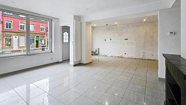 Grand appartement F2 en RDC