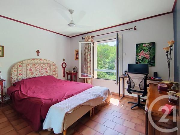 Maison à vendre  9 pièces - 236 m 2   MARSEILLE  - 13009