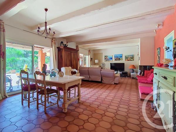 Maison à vendre  9 pièces - 236 m 2   MARSEILLE  - 13009