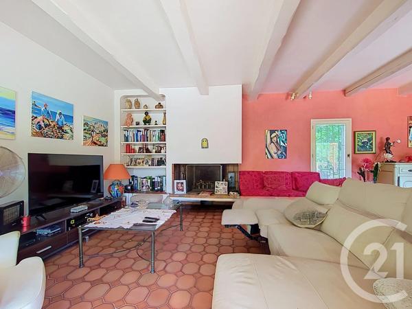 Maison à vendre  9 pièces - 236 m 2   MARSEILLE  - 13009