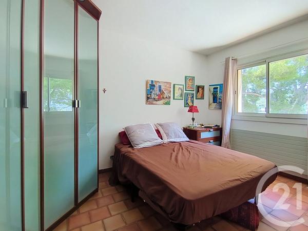 Maison à vendre  9 pièces - 236 m 2   MARSEILLE  - 13009