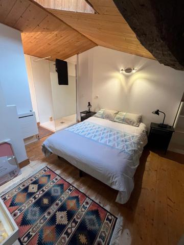 Studio meublé en centre ville de MARANS