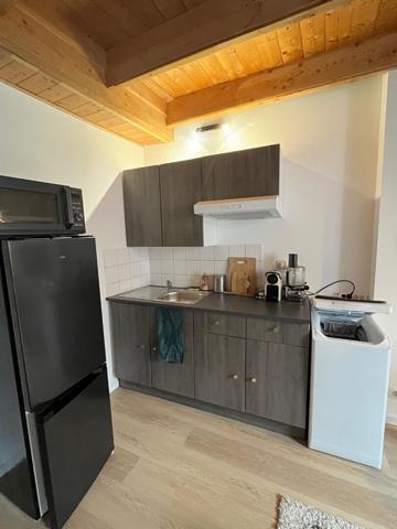 Studio meublé en centre ville de MARANS