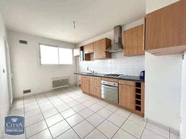 Appartement à louer 5 pièces 88m² Roanne (42300)