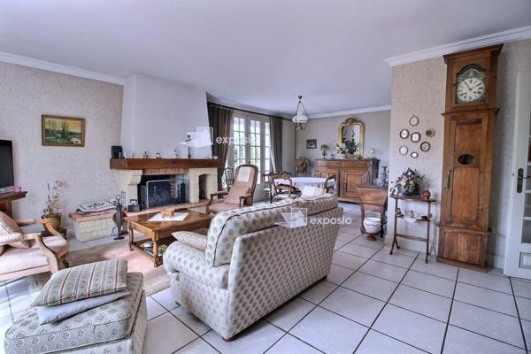 Maison familiale 240 m². Quartier SOUCHÉ .Impasse au calme